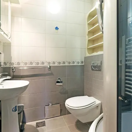 Tower Gardos 公寓式酒店 3*
