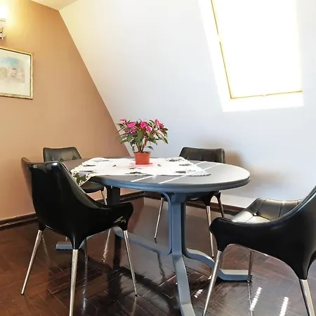 公寓式酒店 Tower Gardos 贝尔格莱德